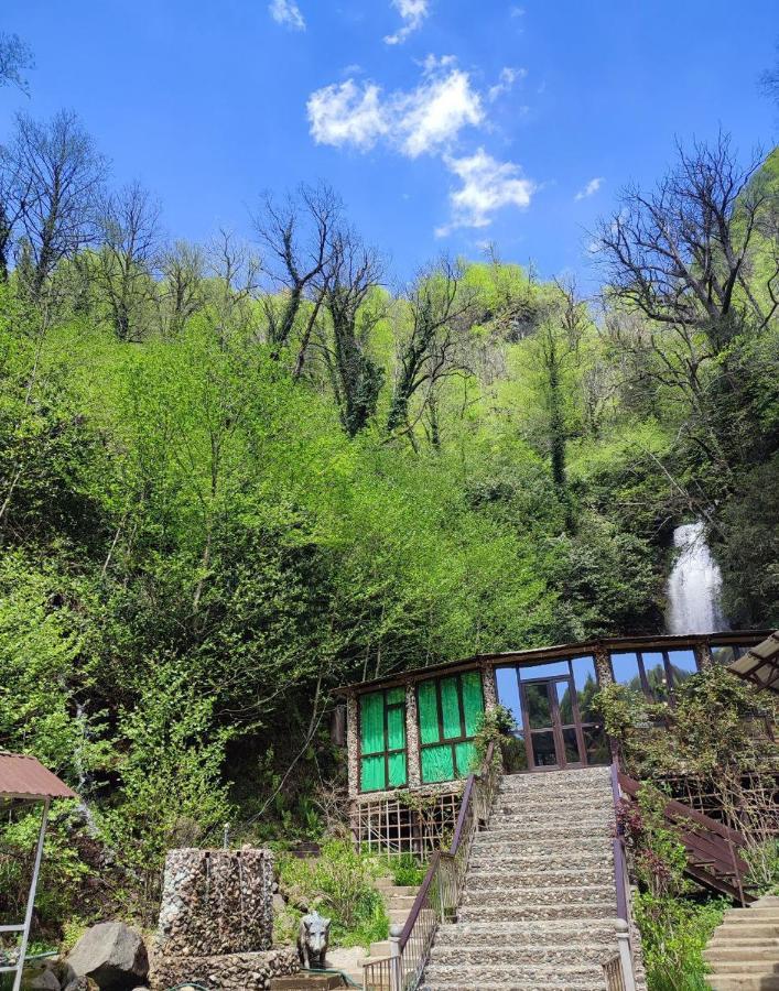 Гостевой Дом "Амза" Bed & Breakfast Tqvarcheli Eksteriør bilde